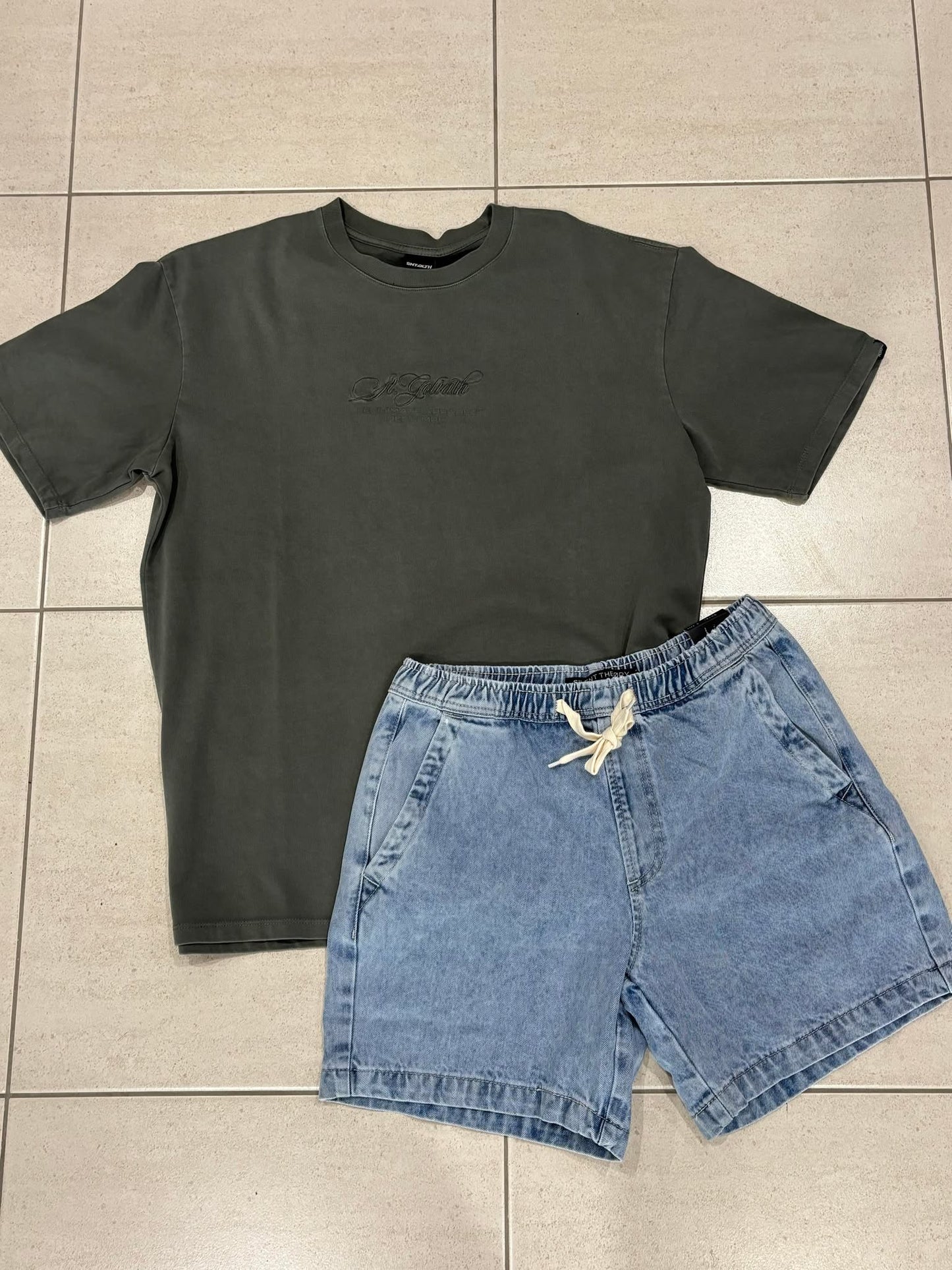 Saint Goliath Arching Tee