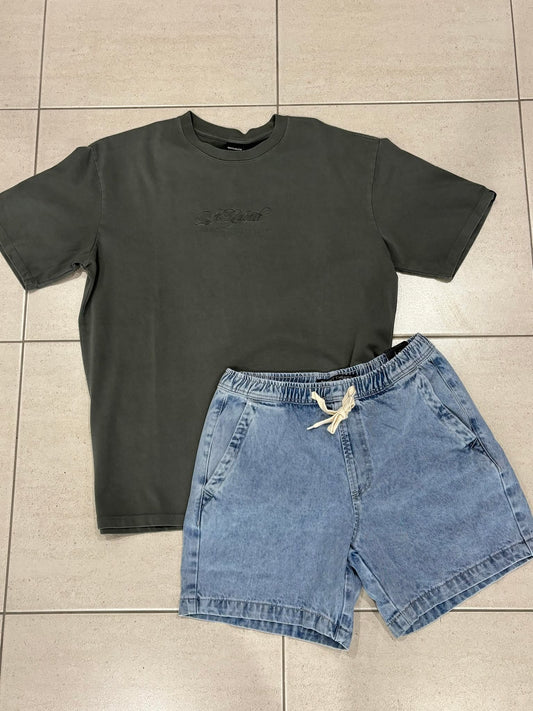 Saint Goliath Arching Tee