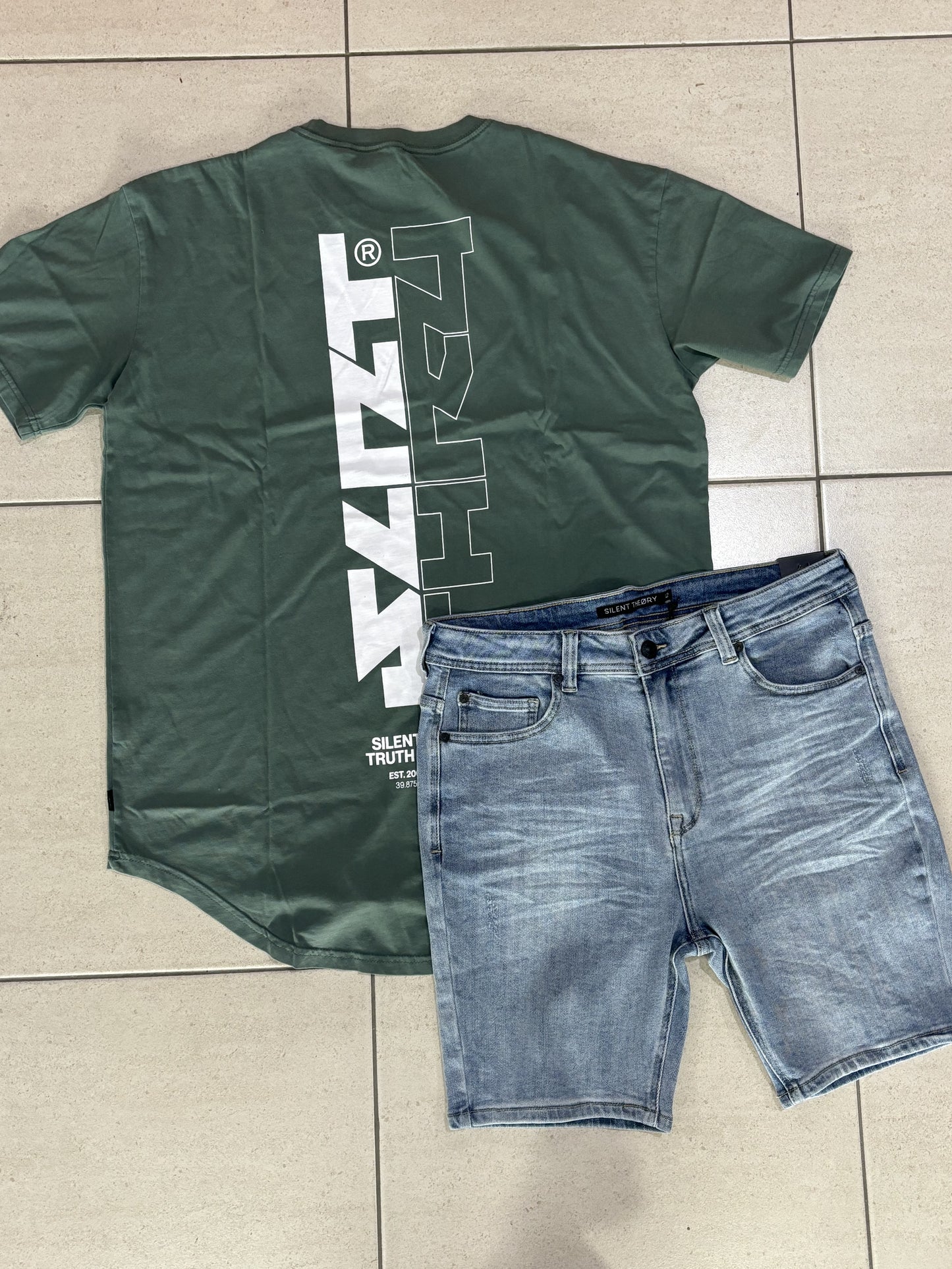 Fade Tee